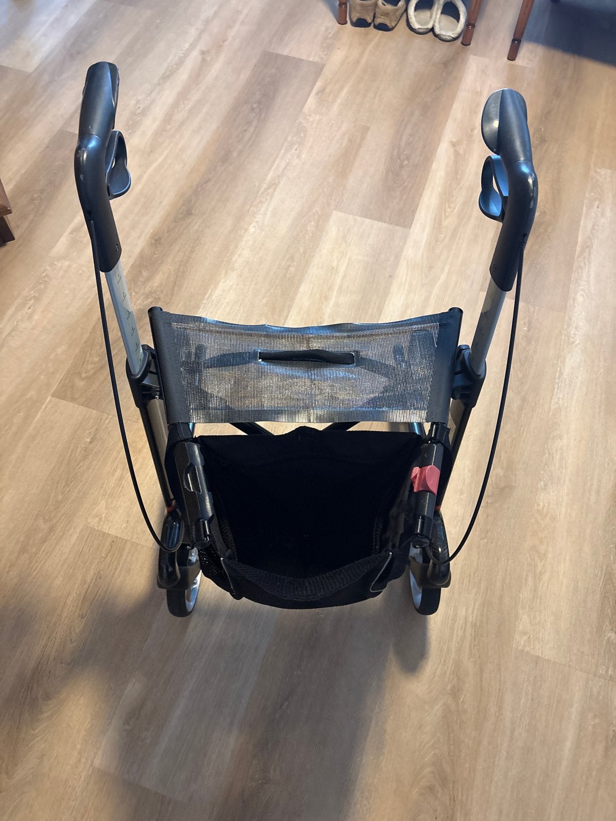 Rollator carbon fiber nieuw 549 , kijk maar op google, Ophalen of Verzenden, Zo goed als nieuw