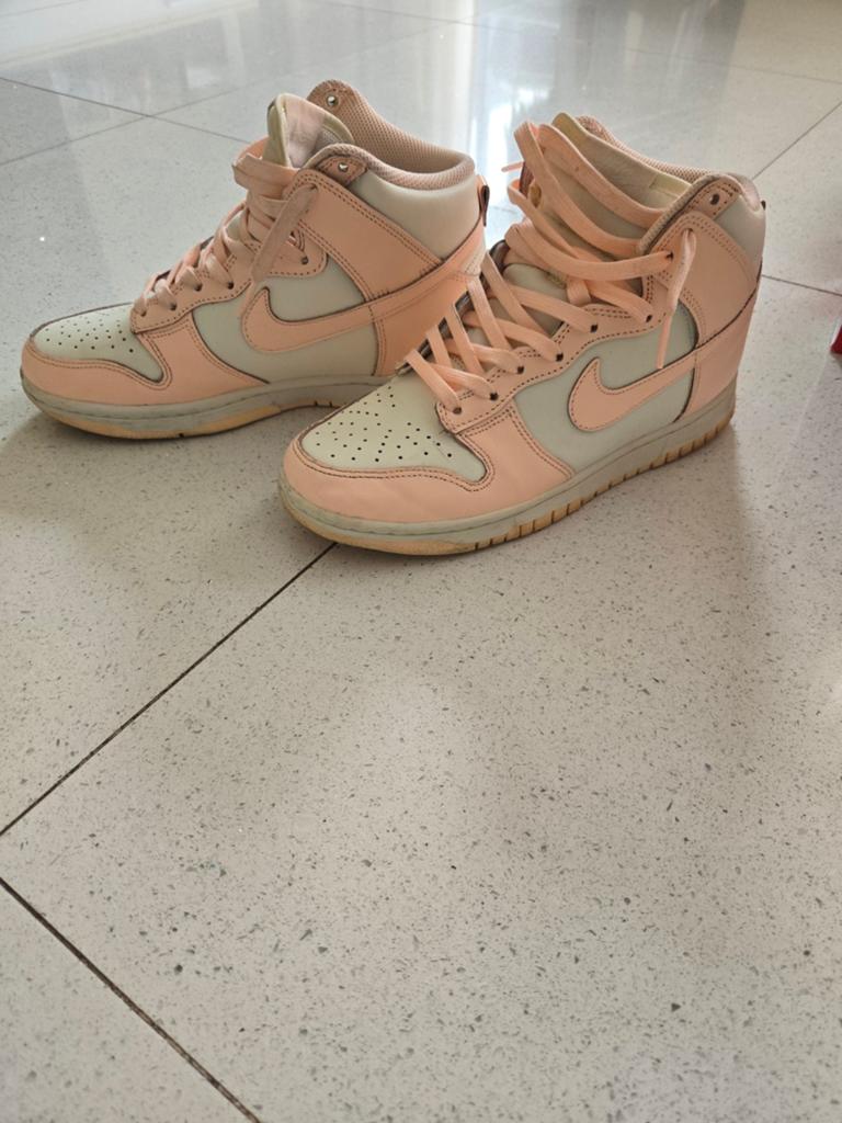 Nike dunk high, Kleding | Dames, Schoenen, Ophalen of Verzenden, Nieuw, Wit, Sneakers of Gympen