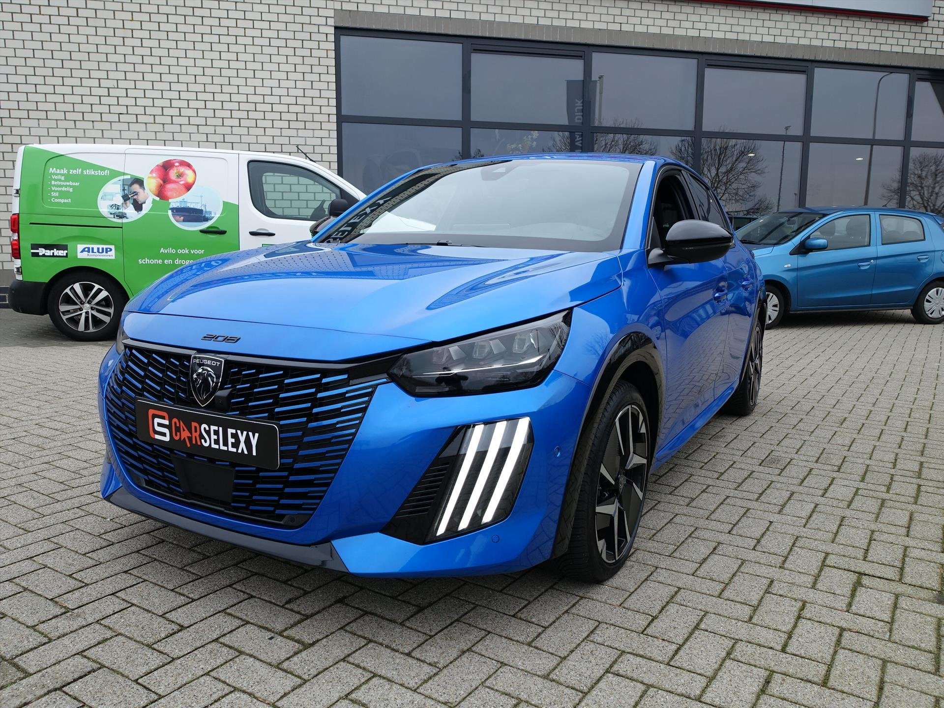 PEUGEOT 208 1.2 Hybrid 145 pk e-DCS6 GT, Auto's, Gebruikt, 1199 cc, Blauw, 650 kg