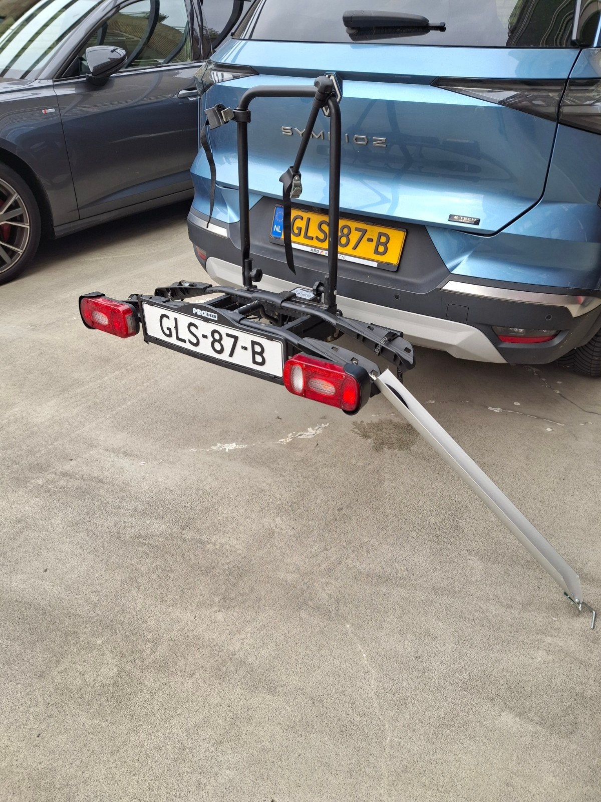 pro user fietsendrager met oprijgoot, Auto diversen, Ophalen of Verzenden, Zo goed als nieuw, Brede banden, 2 fietsen