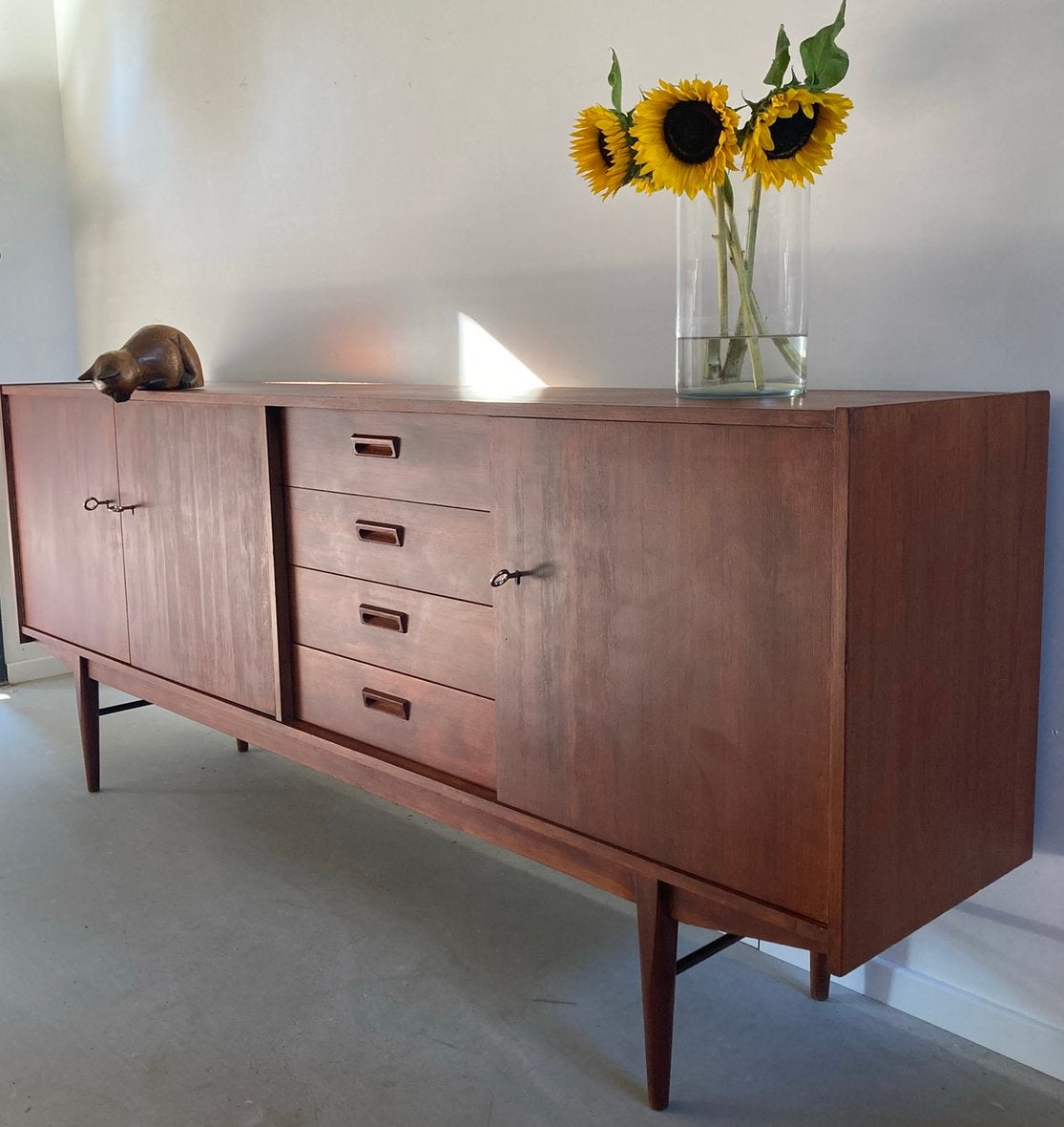 Midcentury vintage teak dressoir, Ophalen, Gebruikt, Mid century vintage retro sideboard lowboard Deens, Met deur(en)