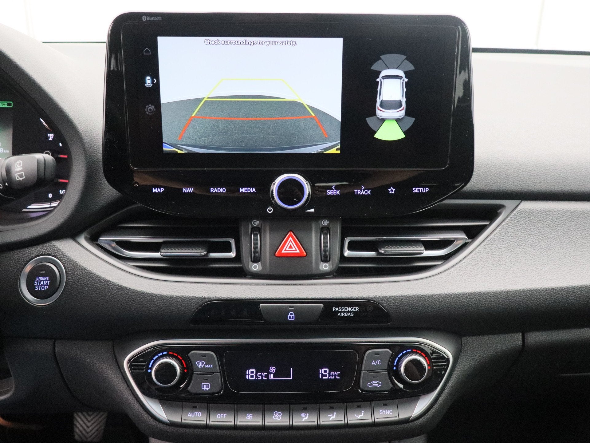 Hyundai i30 Wagon 1.5 T-GDi MHEV Premium/ lage km/ trekhaak, Voorwielaandrijving, 4 cilinders, Blauw, Handgeschakeld