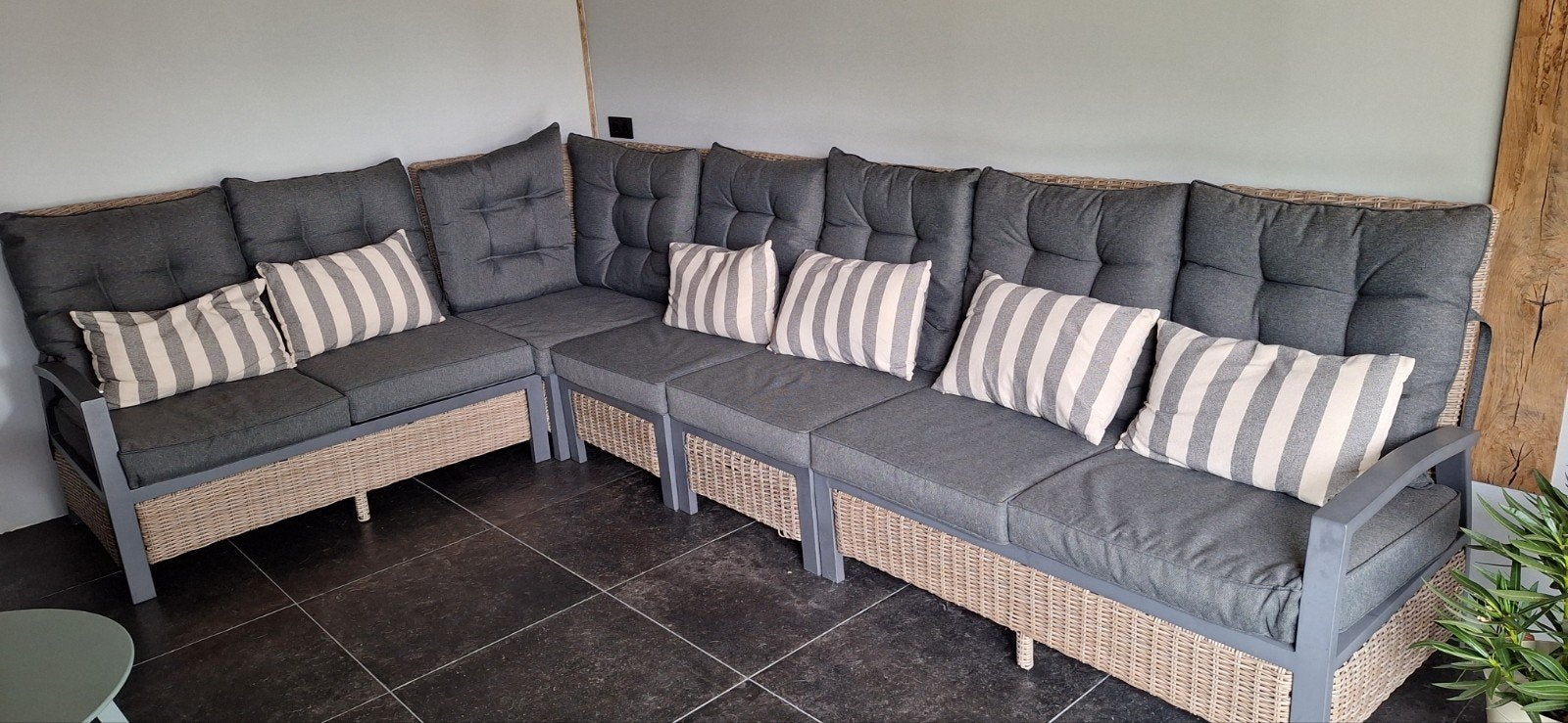 Comfortabele Tuinset met Hoekbank en Stoel, Ophalen, Gebruikt, Meer dan 8 zitplaatsen, Wicker