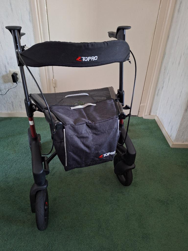 Rollator TOPRO Troja 5G  , Z.g.a.n. Prijs is gedaald !!, Ophalen, Opvouwbaar, Nieuw