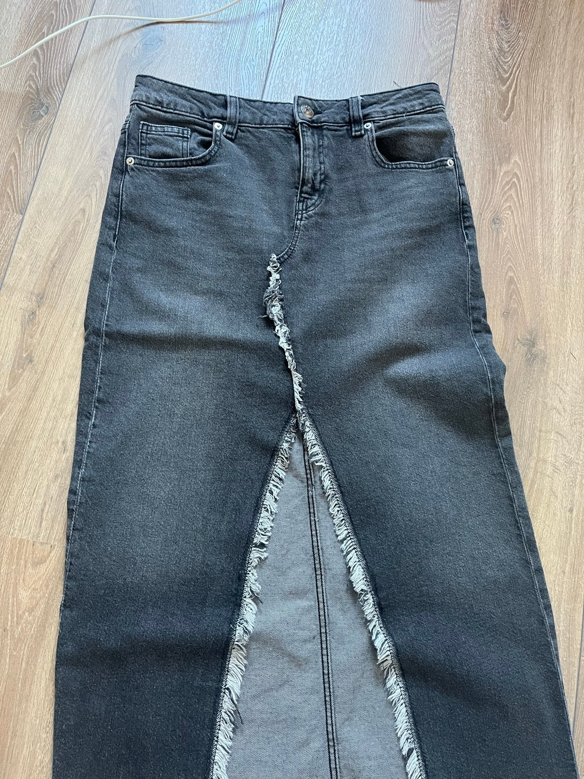 Lange zwarte spijkerrok met split - Maat 40, Kleding | Dames, Zwart, Gedragen, Onder de knie, Ophalen