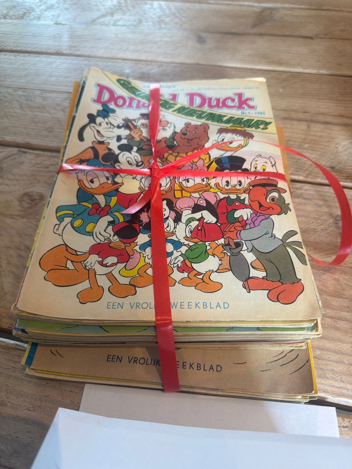 Donald Duck Weekblad - Oude uitgaven (1985), Meerdere stripboeken, Ophalen of Verzenden, Gelezen