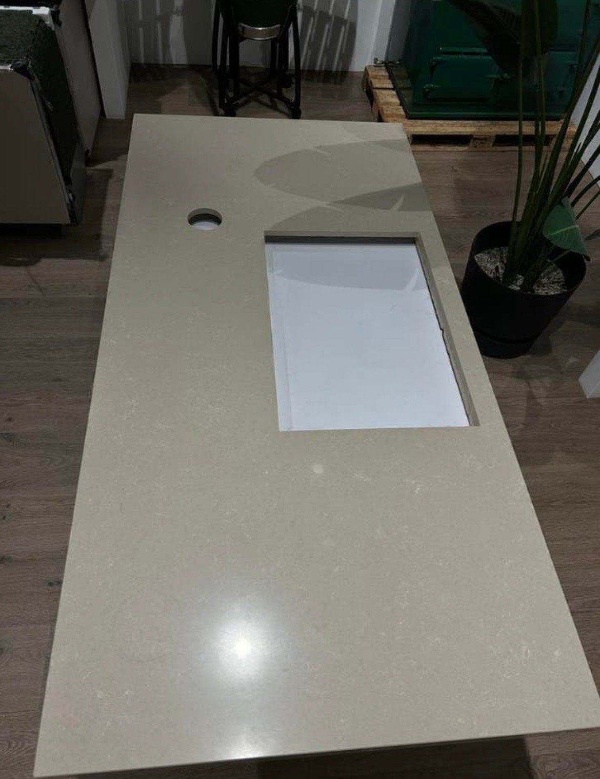 Keukenblad composiet beige met uitsparingen, Ophalen, Overige typen, Zo goed als nieuw, Crème