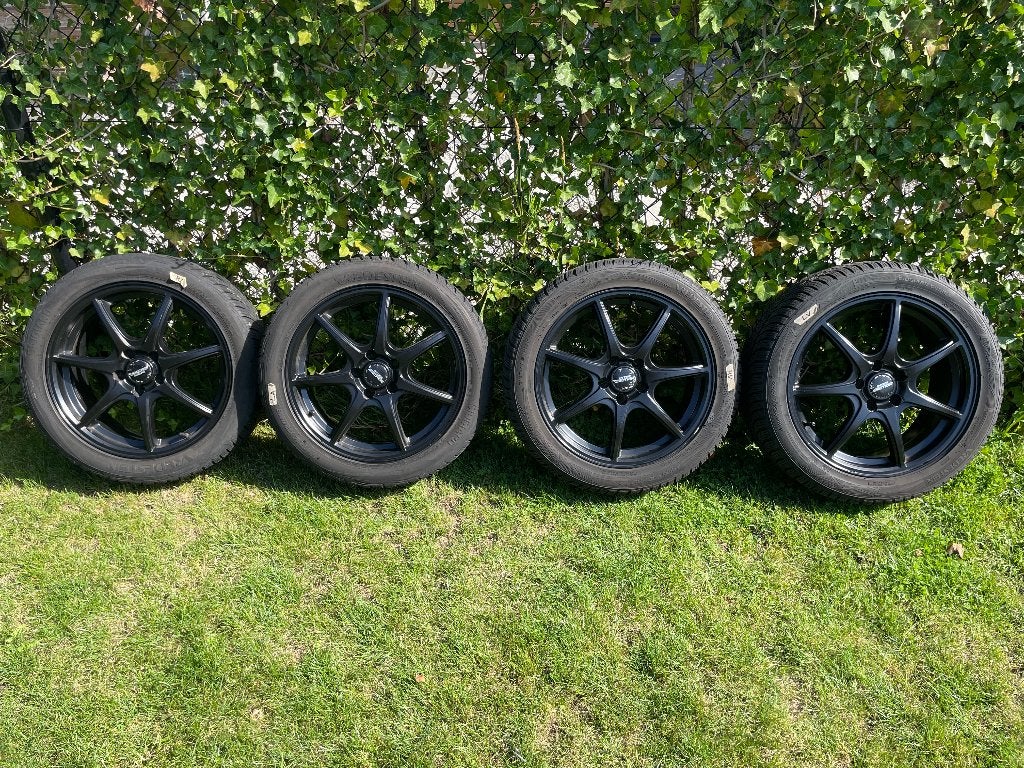 17 inch lichtmetalen velgen en Vredestein winterbanden, Ophalen, Gebruikt, Banden en Velgen, 17 inch
