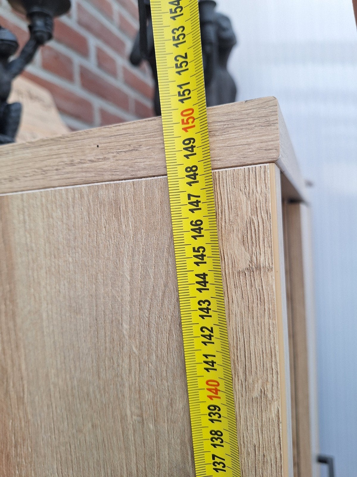 Bijna Gratiss Houten kast met metalen handgrepen, Ophalen of Verzenden, Gebruikt
