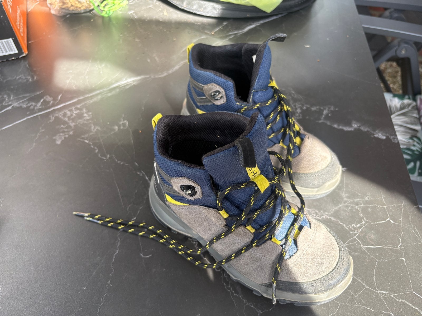 Quechua kinderwandelschoenen maat 33, Ophalen, Gebruikt, Jongen of Meisje, Schoenen
