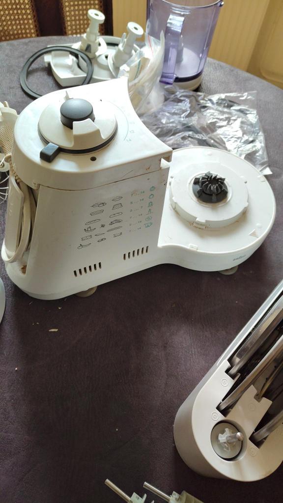 onderdelen van/en BRAUN keukenmachine K3000/type. 3210, Witgoed en Apparatuur, 2 tot 3 liter, Ophalen, Gebruikt, 3 snelheden of meer