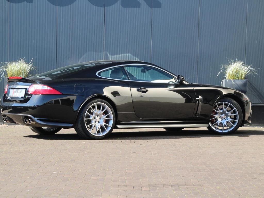 Jaguar XKR-S 4.2 V8 Coupé | 1 van 150 | B&W audio | NL-auto, Auto's, Jaguar, Achterwielaandrijving, Gebruikt, Zwart, Euro 4