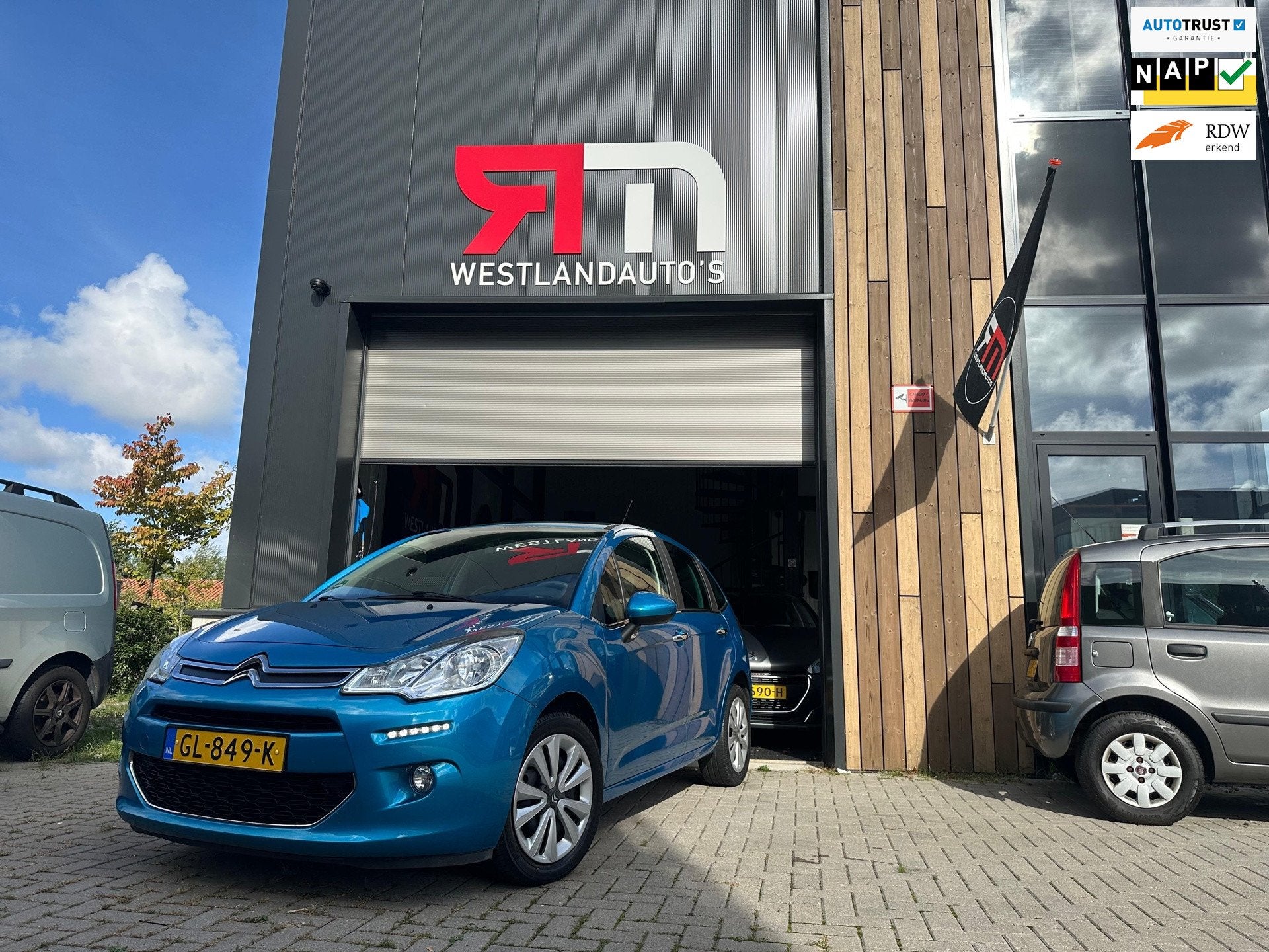 Citroen C3 1.2 PureTech Collection/ZUINIG/climaat-control/Na, Voorwielaandrijving, Dealer onderhouden, Stof, Euro 6