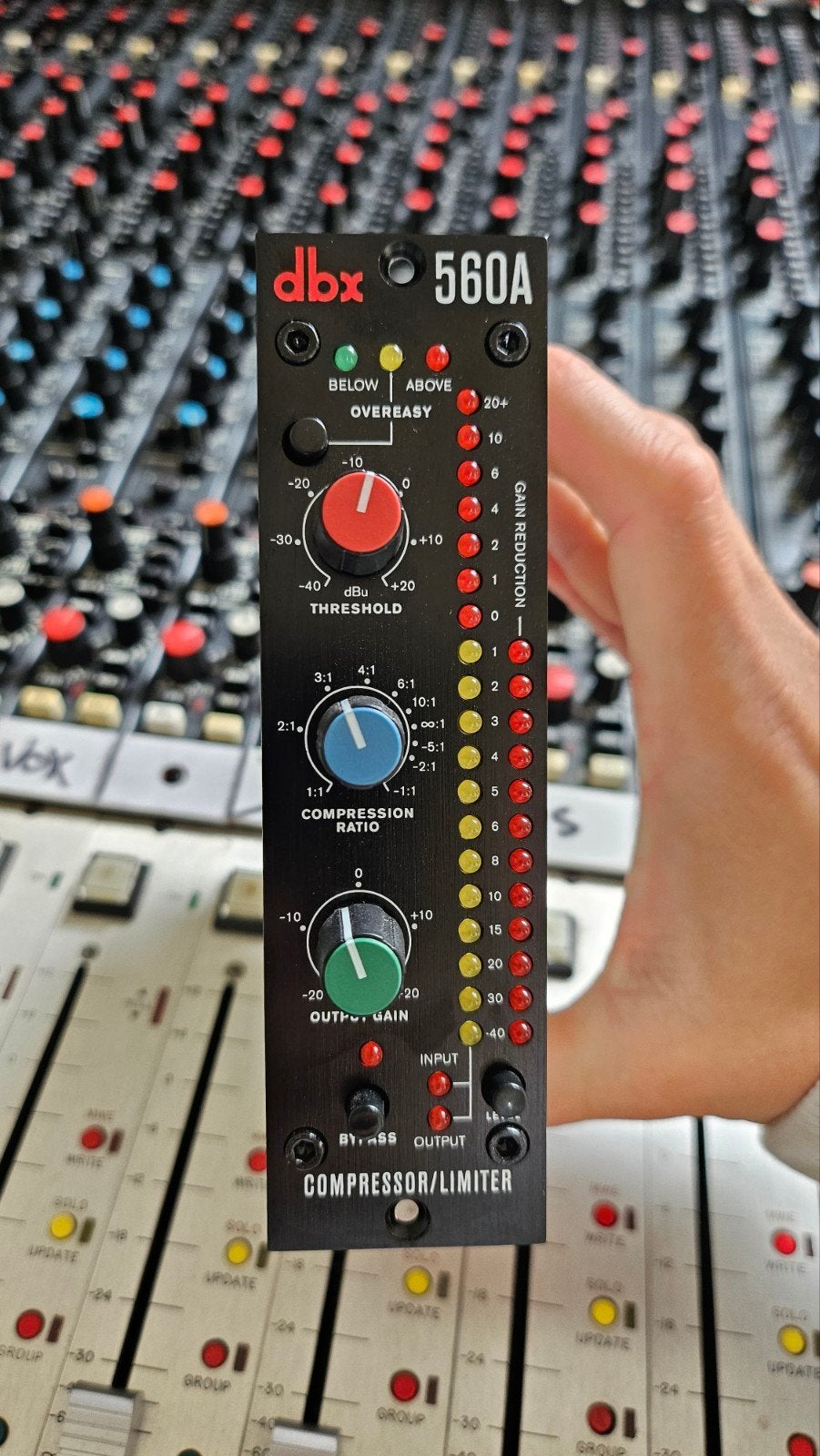 DBX 560A Compressor/Limiter - 500-serie module, Ophalen of Verzenden, Zo goed als nieuw, Minder dan 5 kanalen