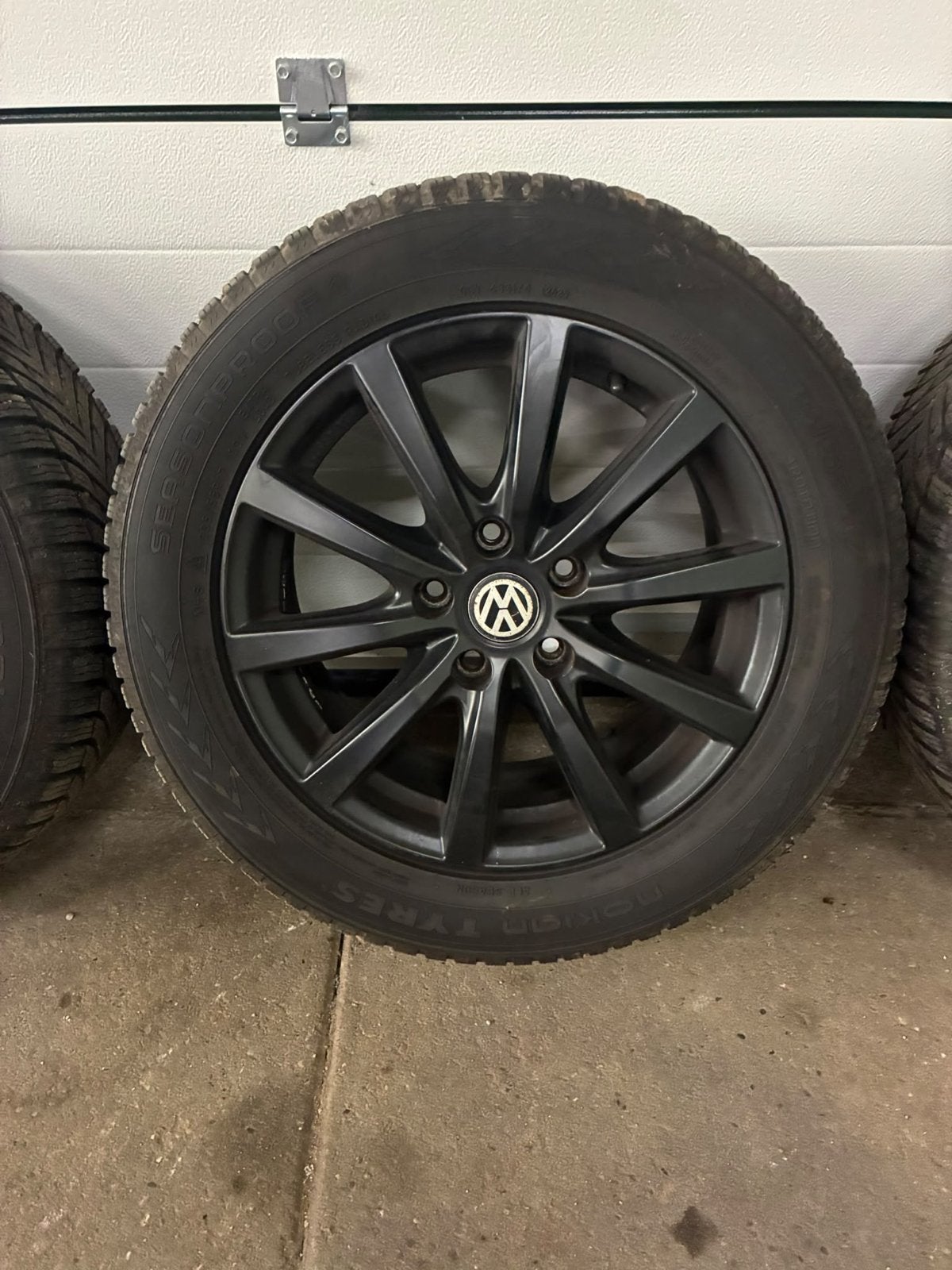 VW T6 17 inch velgen orginal felgen merano schwarz matt, Ophalen, Gebruikt, Banden en Velgen, 17 inch