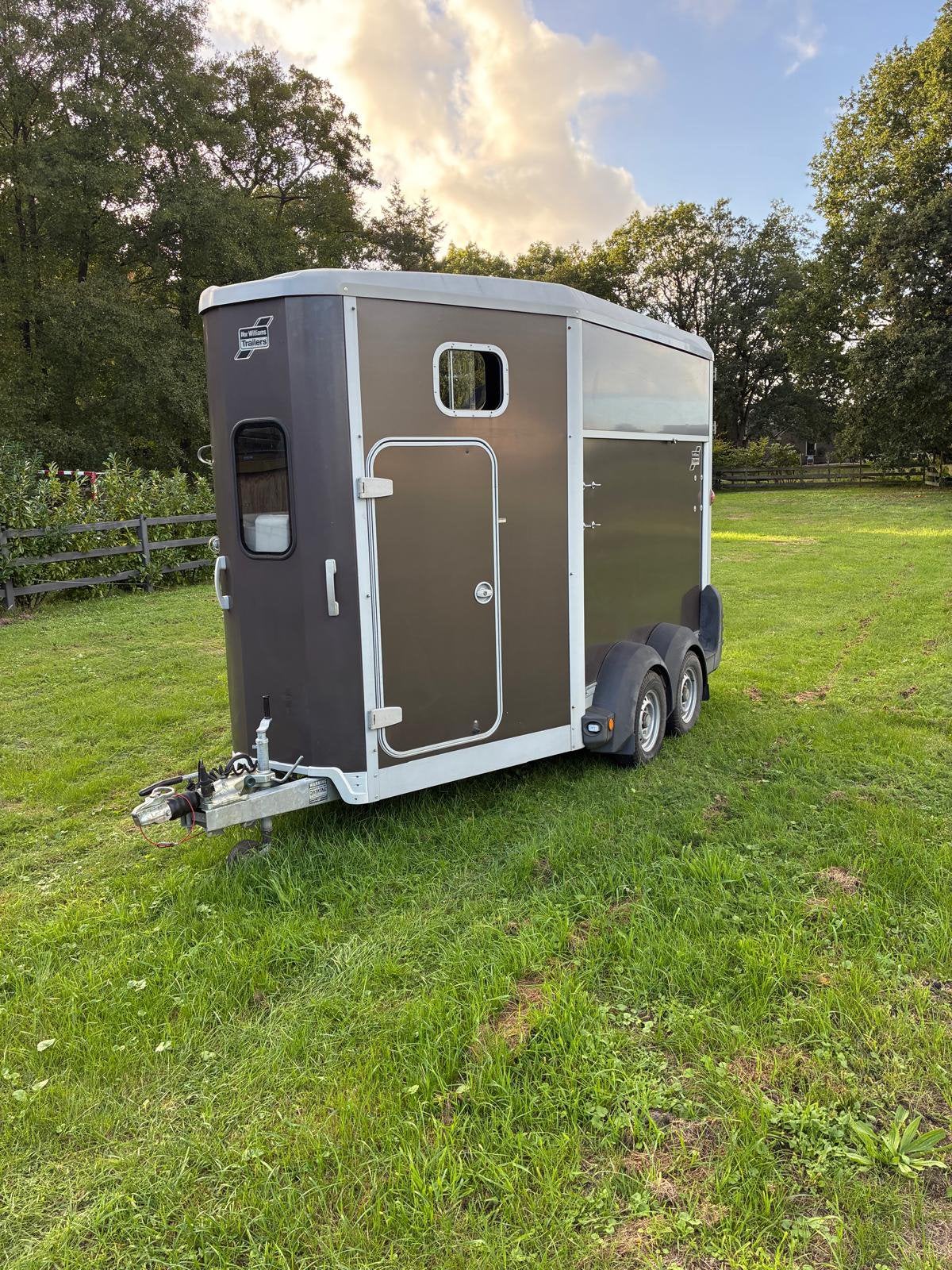 Ifor Williams HB511 2-Paards Trailer | 2017, Dieren en Toebehoren, Ophalen, Zo goed als nieuw, Aluminium, 2-paards trailer