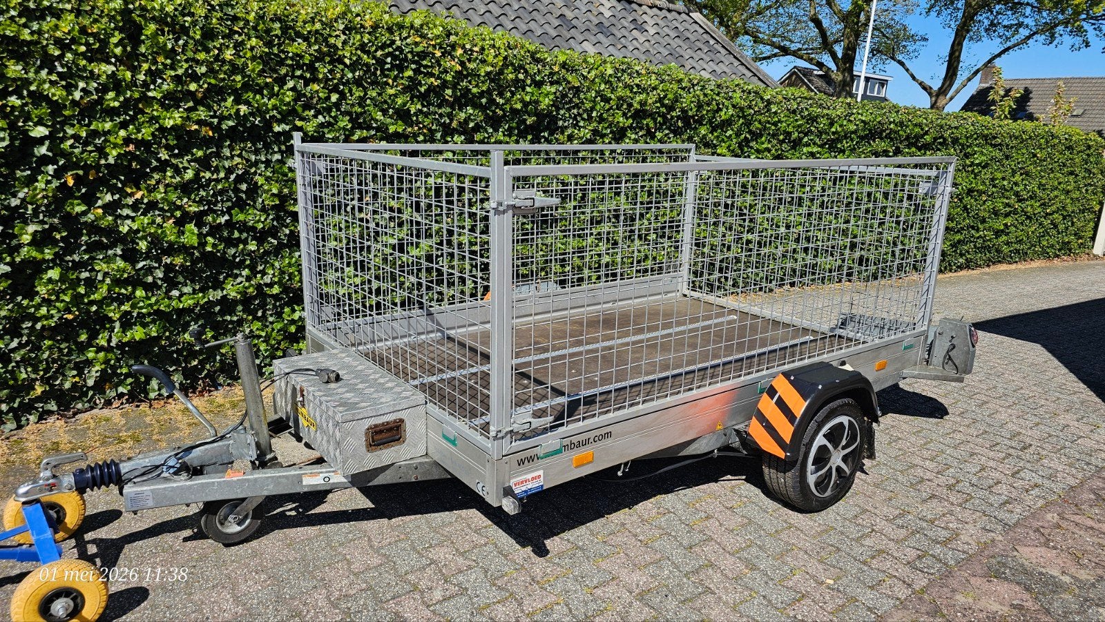 Humbaur HKT 132817 zakbare  aanhanger met afneembaar loofrek, Ophalen