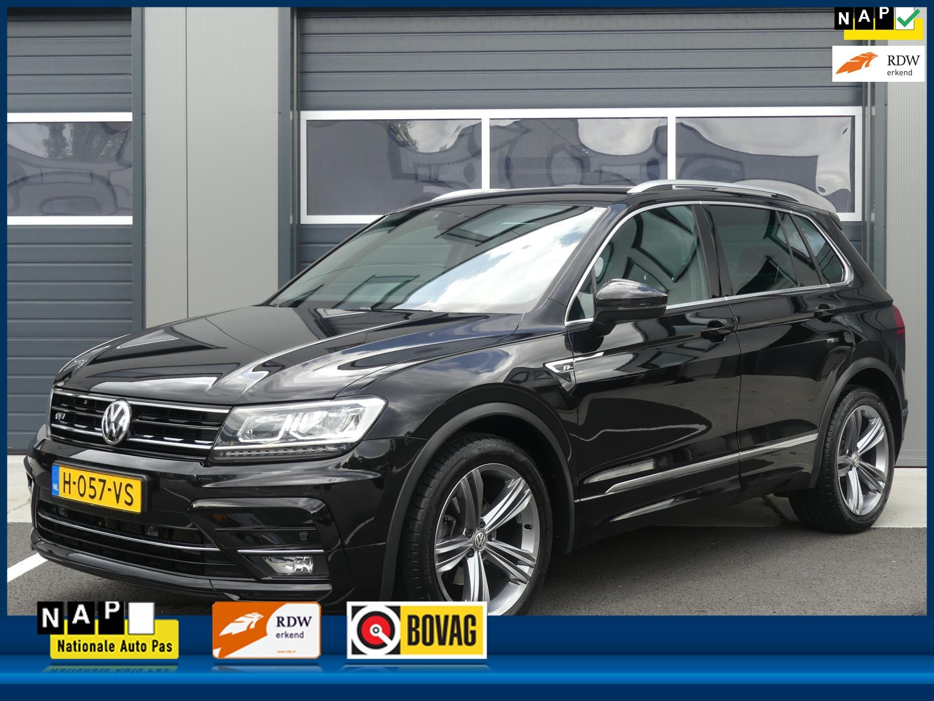 Volkswagen Tiguan 1.5 TSI R-line ACT DSG / Automaat Groot Na, Auto's, Dealer onderhouden, Stof, 4 cilinders, 150 pk