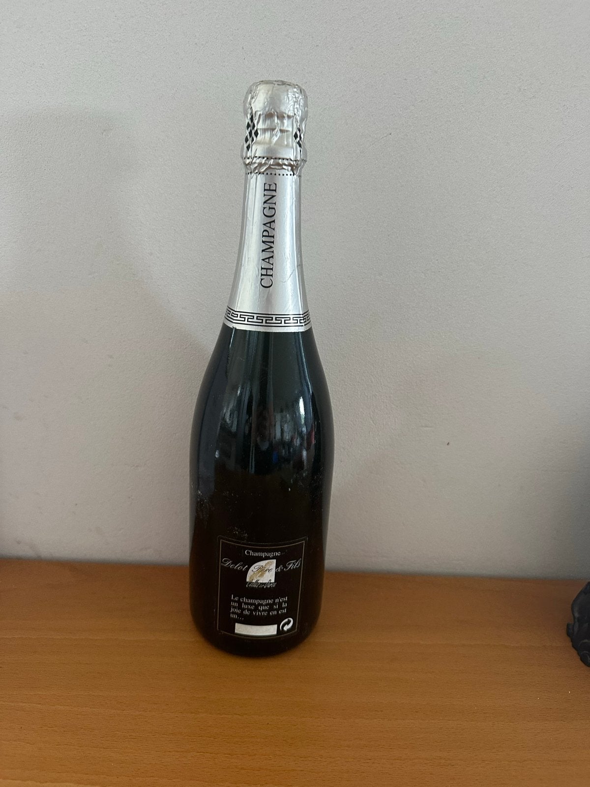 Champagne Delot Père & Fils 1975 - Uitstekende Staat, Frankrijk, Ophalen of Verzenden, Vol, Champagne
