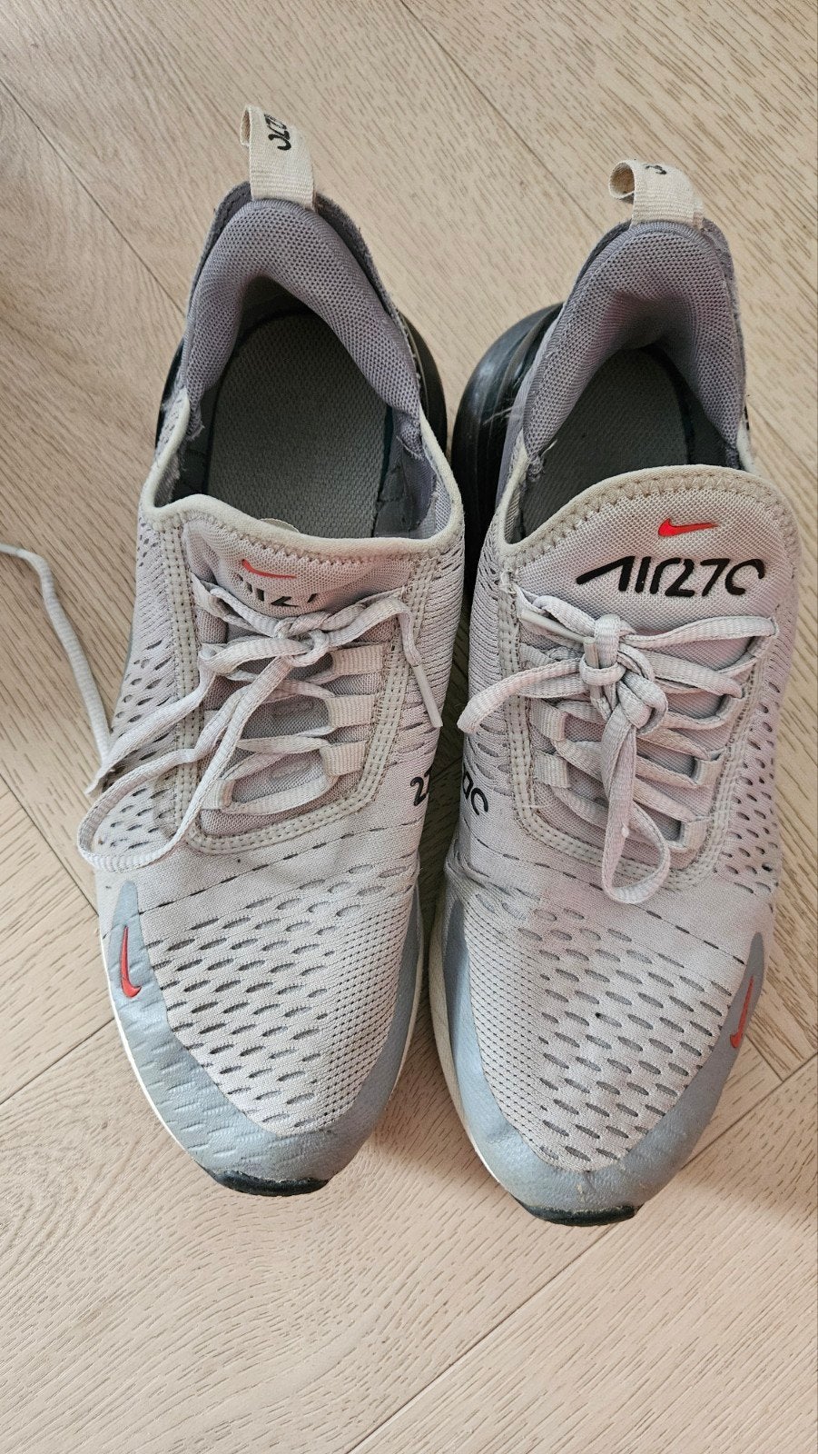 Nike Air Max 270 maat 43, Kleding | Heren, Schoenen, Nike air max, Overige kleuren, Ophalen of Verzenden, Gedragen