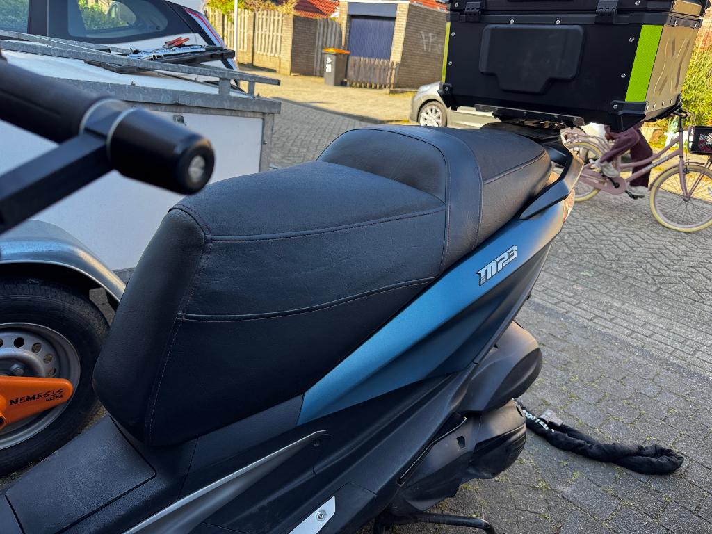 Handgemaakt Bogaard (verhoogd) Zadel piaggio MP3 HPE (>2022), Motoren, Ophalen