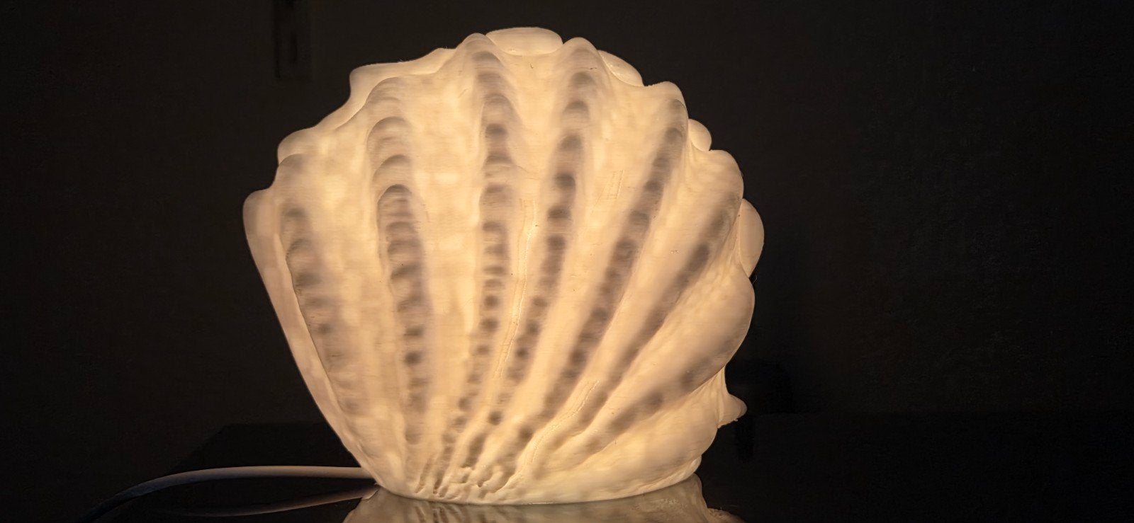 Schelpen lamp, Huis en Inrichting, Ophalen of Verzenden, Zo goed als nieuw, E27 (groot), Led-lamp