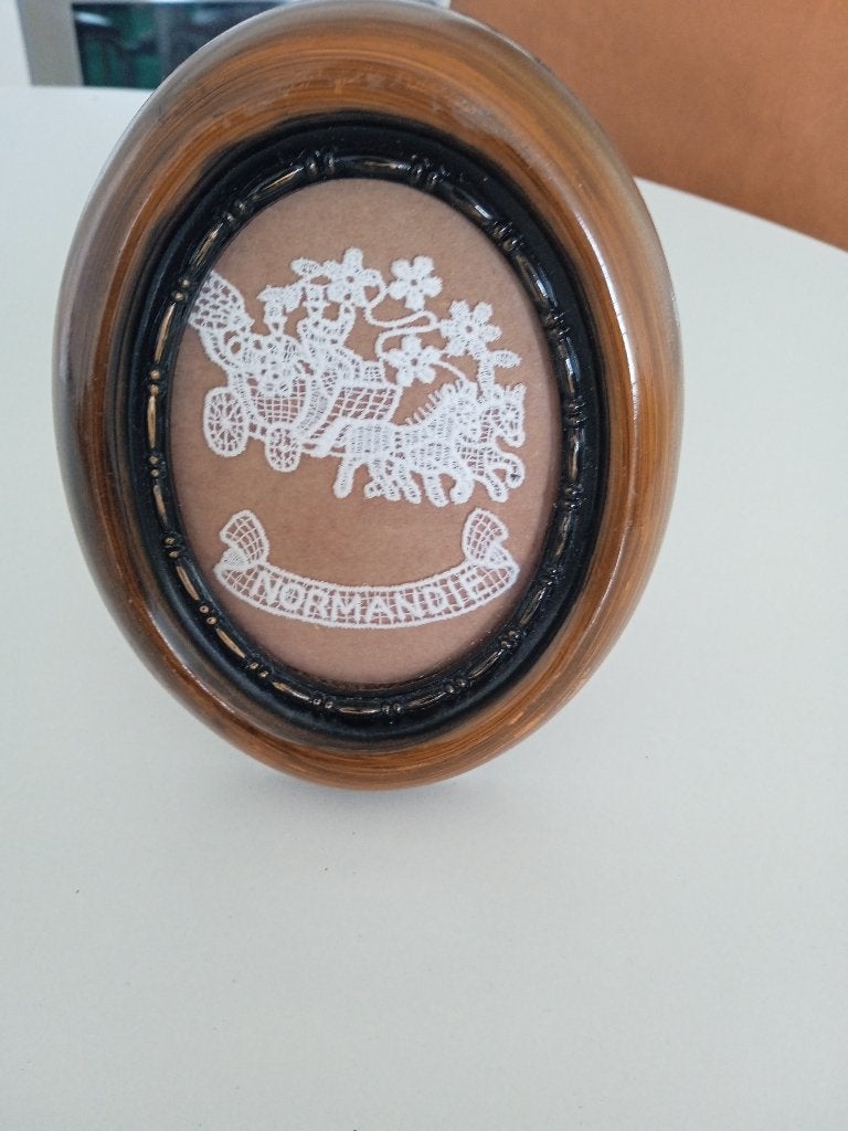 vintage ovalen lijst met kantwerk in, Ophalen of Verzenden, Zo goed als nieuw, Glas, Met glas