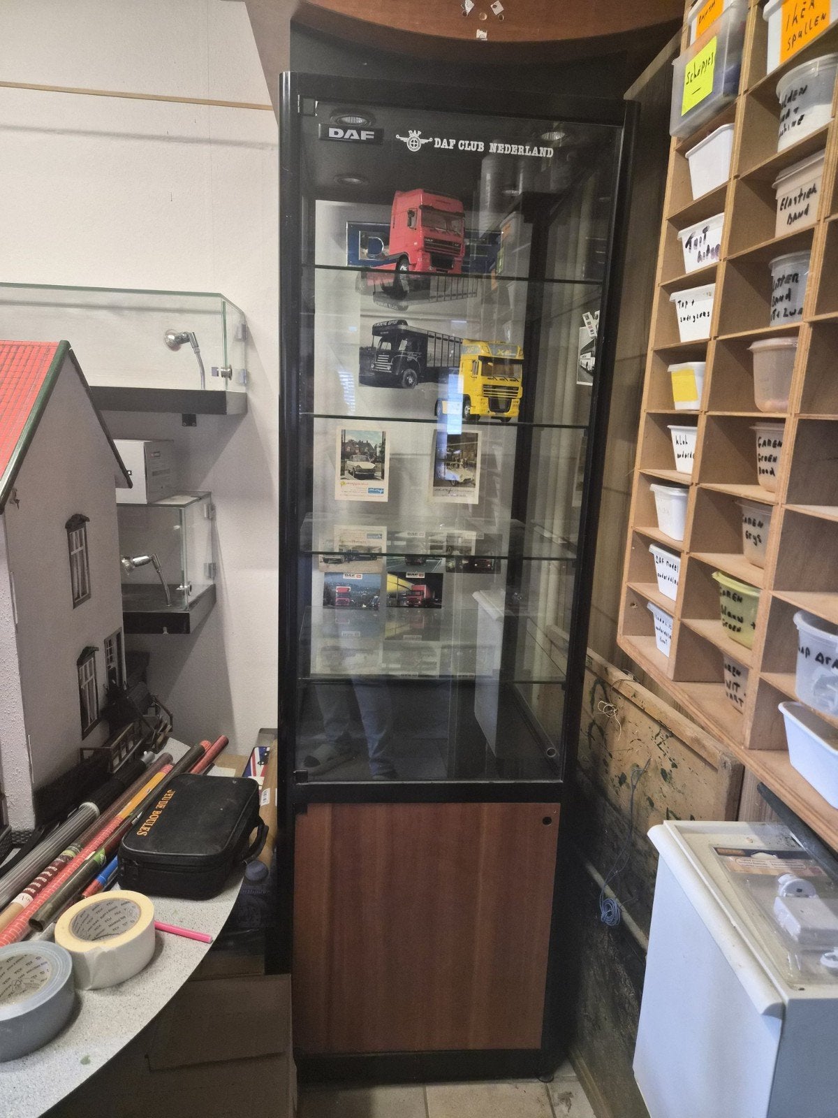 Vitrinekast met Lades, Ophalen, Met plank(en), Modern, Industrieel,verzamelobject, 200 cm of meer