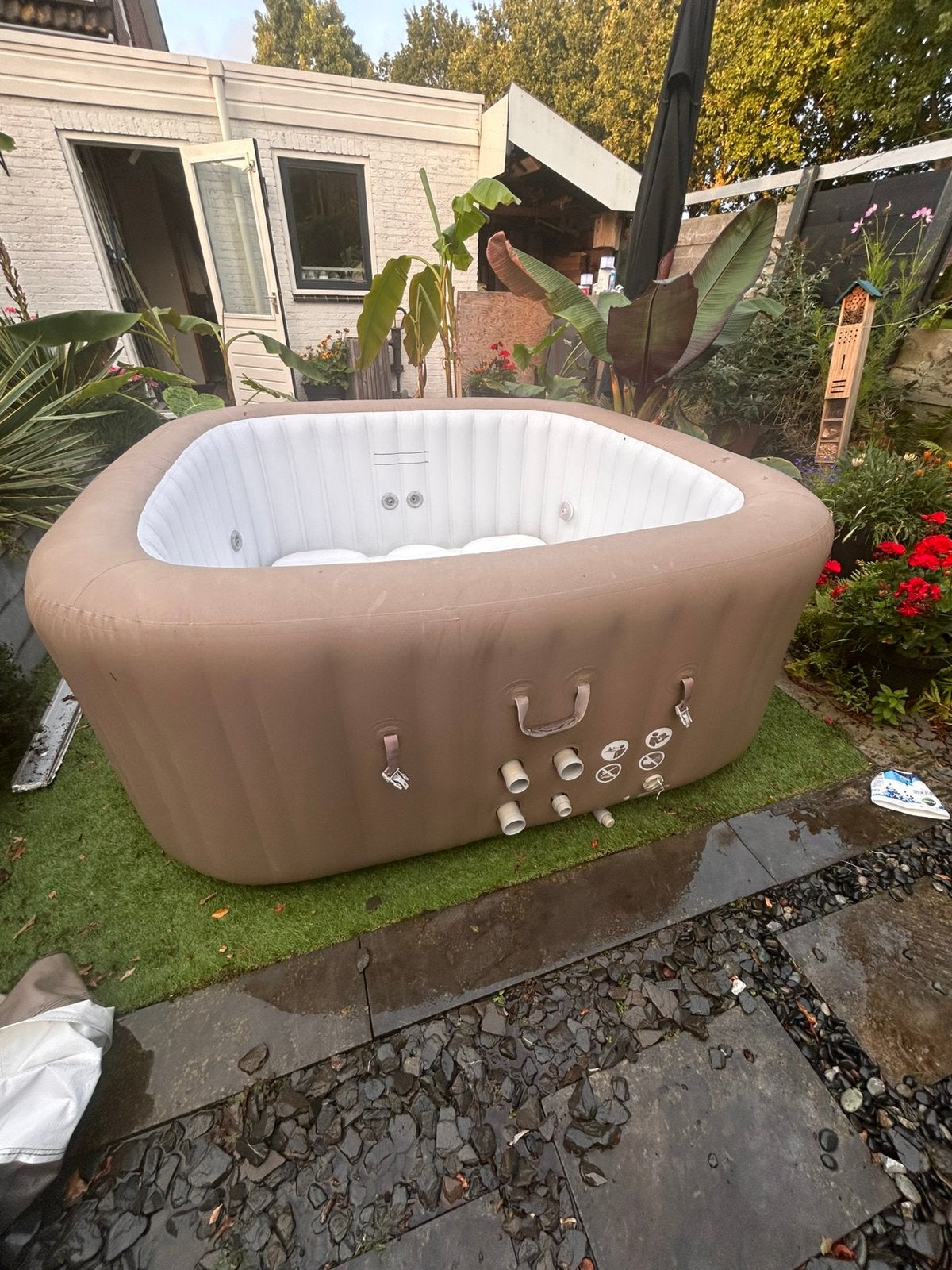 Jacuzzi met pomp, Ophalen, Gebruikt, Minder dan 80 cm, Opblaaszwembad