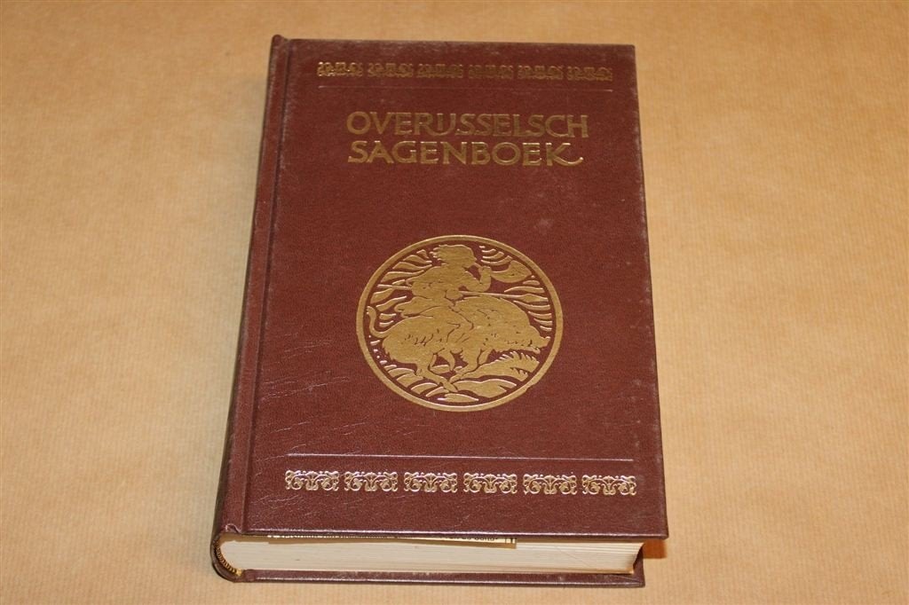 Overijselsch Sagenboek — Sinninghe 1936, Houtsneden Bulder, Boeken, Ophalen of Verzenden, Gelezen