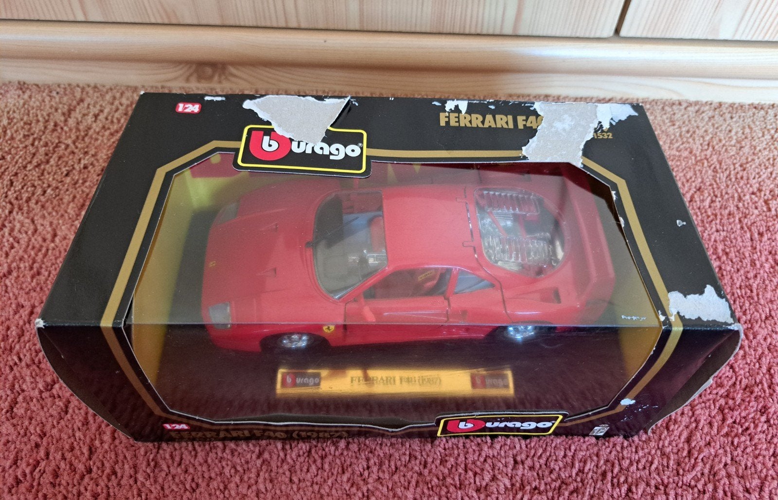 Burago modelauto van de Ferrari F40 uit 1987, nieuw, Ophalen of Verzenden, Nieuw