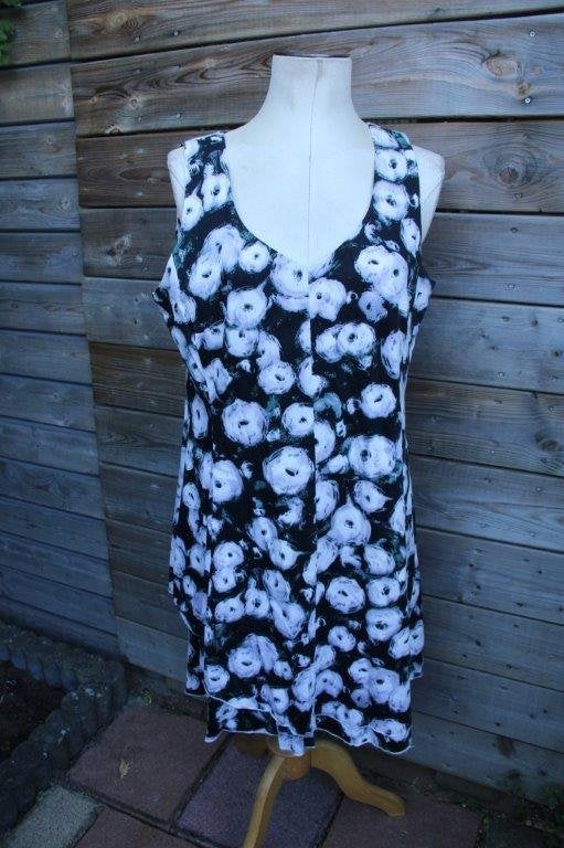 Jurk zwart/ lila Heart mt 14/XXL Vaste prijs, Maat 46/48 (XL) of groter, Ophalen of Verzenden, Zo goed als nieuw, Knielengte