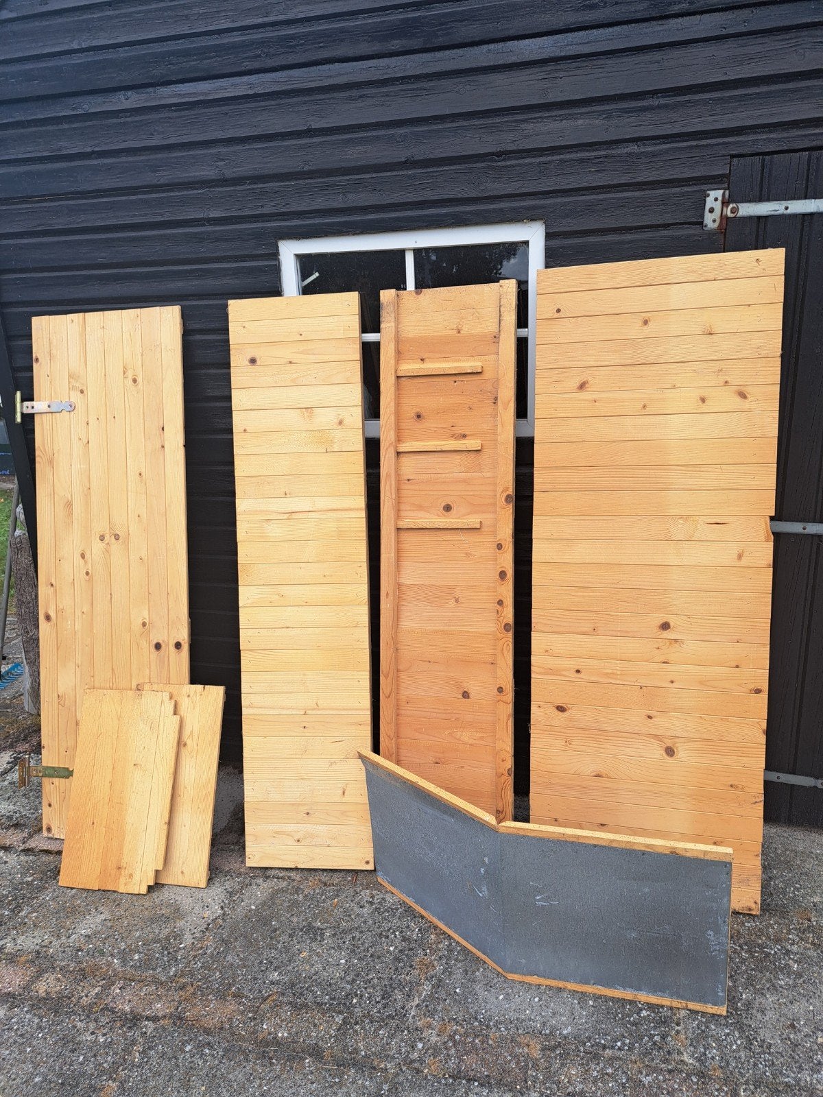 Nieuwe houten tuinkast met planken (202x60x40 cm), Tuin en Terras, Ophalen of Verzenden, Nieuw, Hout, Overige typen