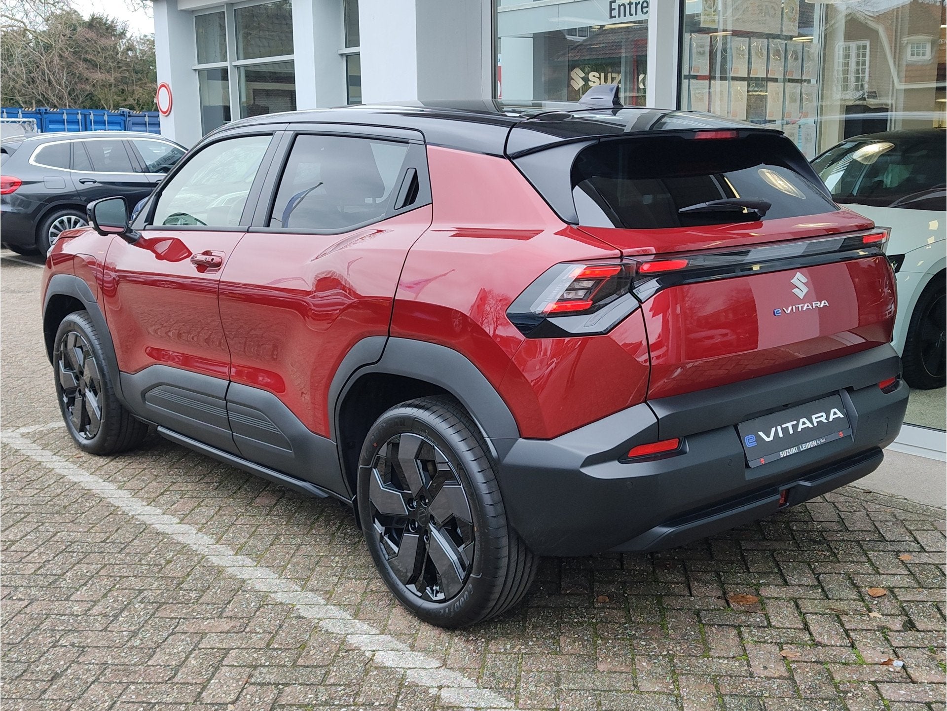 Suzuki e Vitara STYLE ALLGRIPP-E 61 kWh | DEMO DEAL! | Garan, Automaat, 12 maanden, Leder en Stof, Origineel Nederlands