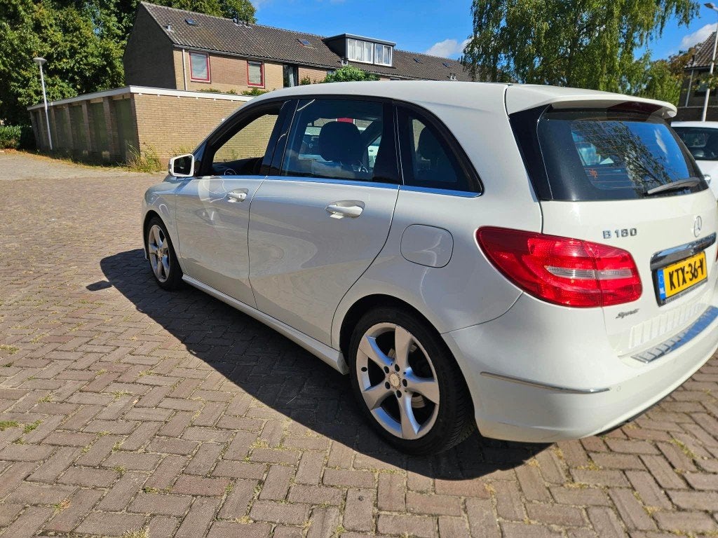 Mercedes-Benz B-Klasse 1.6 B180 APK ONDERHOUD 2013 Wit
