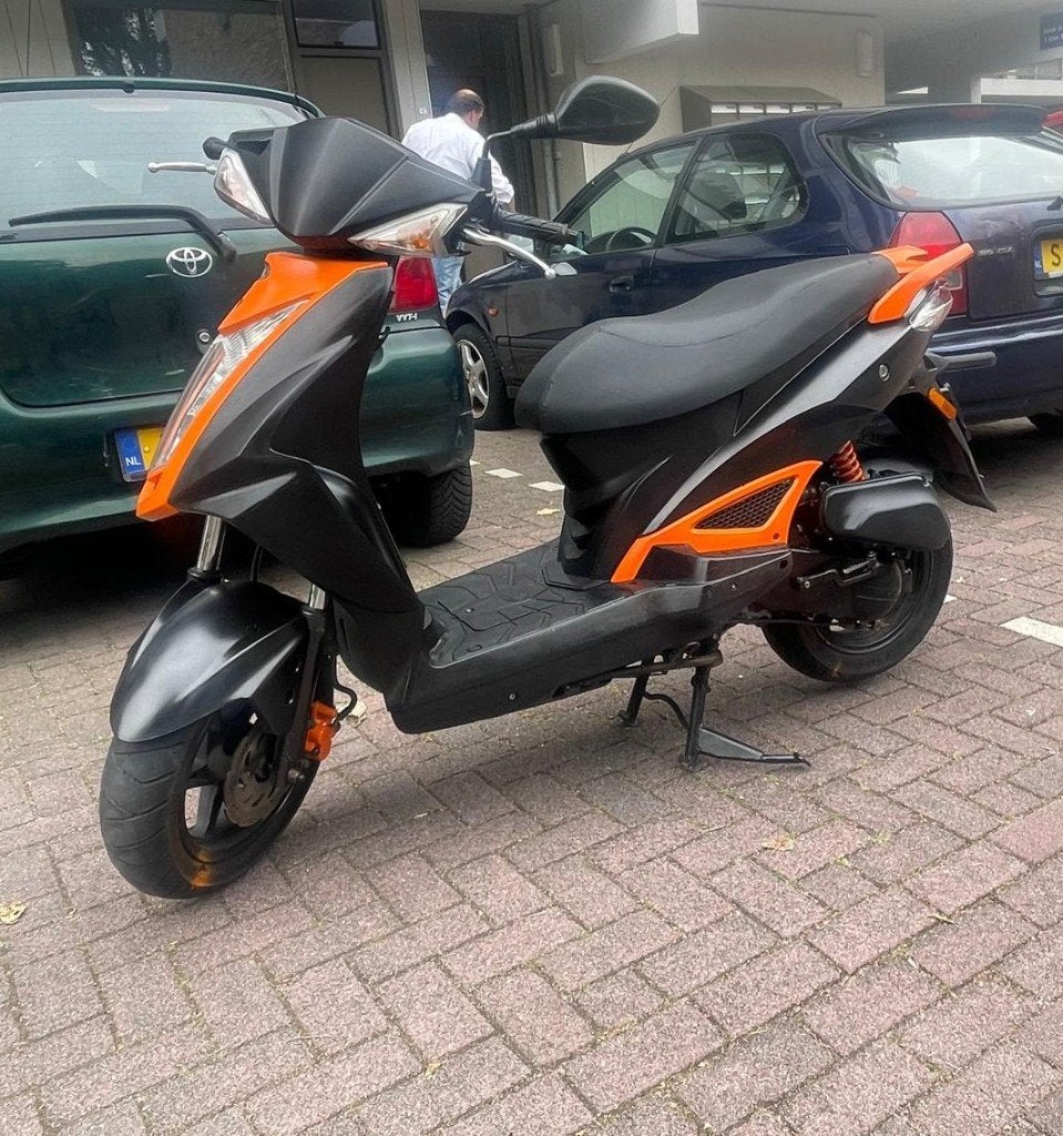 Kymco Agility RS50 SUPER SCOOTER!, Ophalen, Maximaal 45 km/u, Zo goed als nieuw, 50 cc