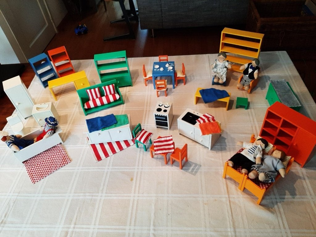 Poppenhuis meubeltjes, Verzamelen, Poppenhuizen en Toebehoren, Ophalen, Zo goed als nieuw, Poppenhuis