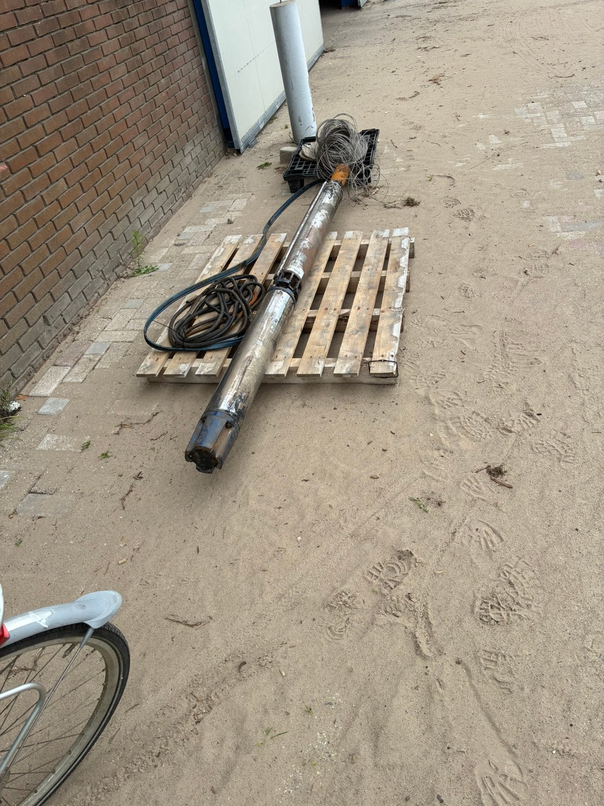 Bronpomp 6 duims, Ophalen, Zo goed als nieuw, Elektrisch, Bronpomp