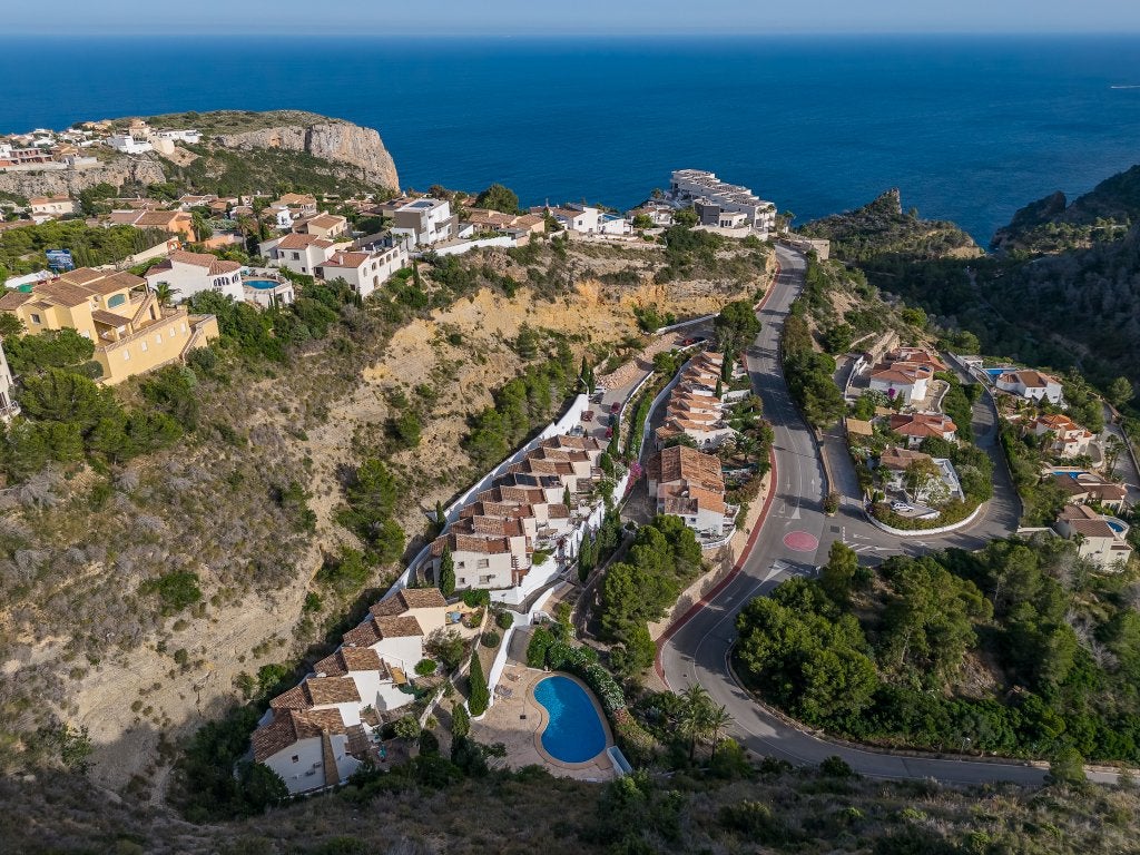 Te koop zonnig appartement +zwembad tussen Javea en Moraira, Costa Blanca, Appartement, Landelijk, Aan zee