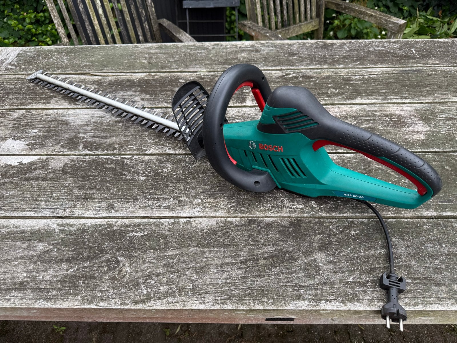Bosch elektrische heggenschaar 60cm blad, Ophalen of Verzenden, Gebruikt, Elektrisch