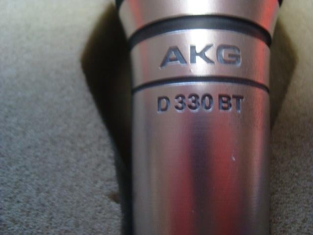 Gebruikt: AKG D330BT "ABBA" microfoon 20260407, Muziek en Instrumenten, Microfoons, Ophalen of Verzenden, Mteurope@outlook.com