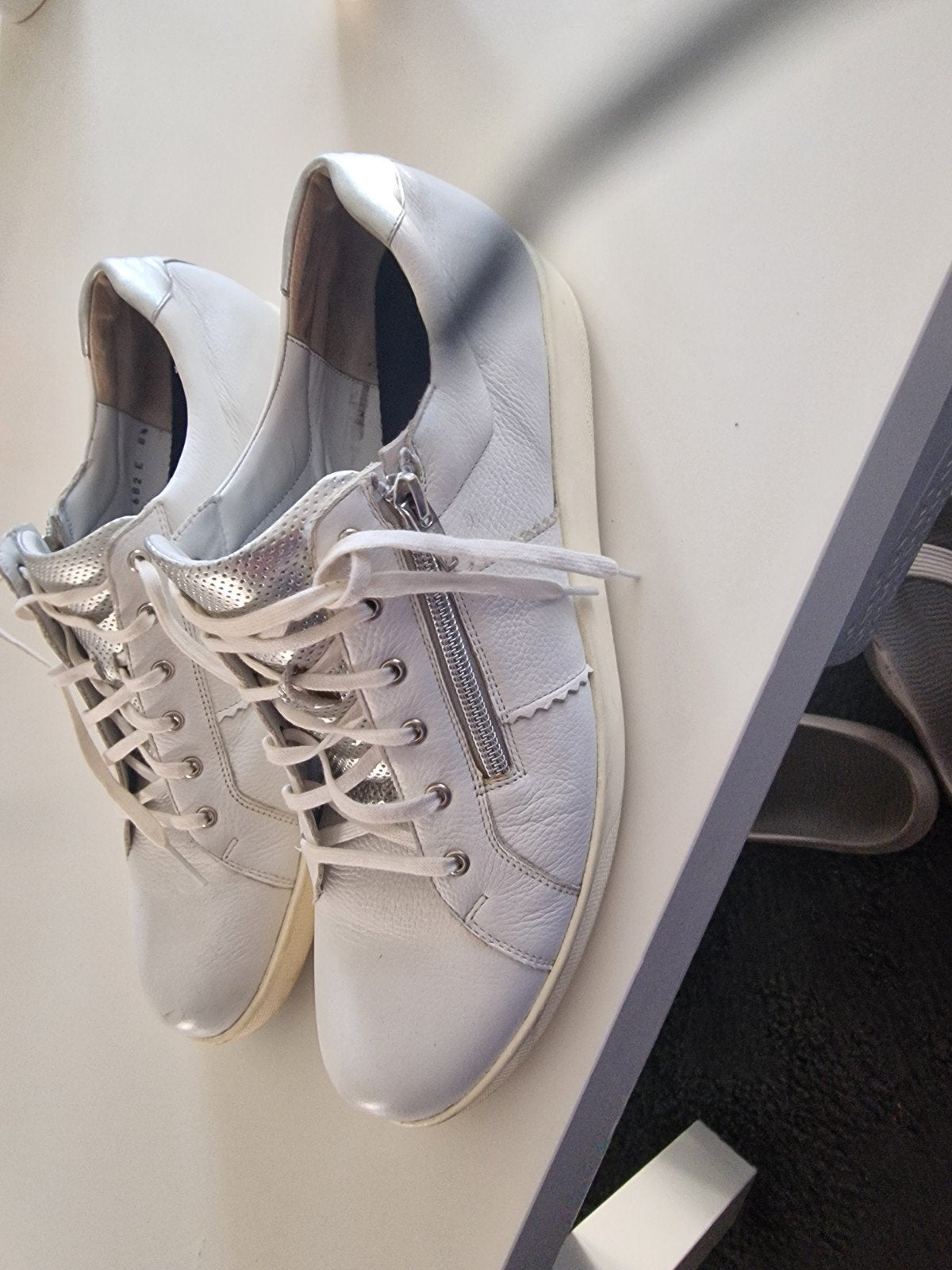 durea schoenen maat 42, Durea, Wit, Ophalen of Verzenden, Sneakers of Gympen