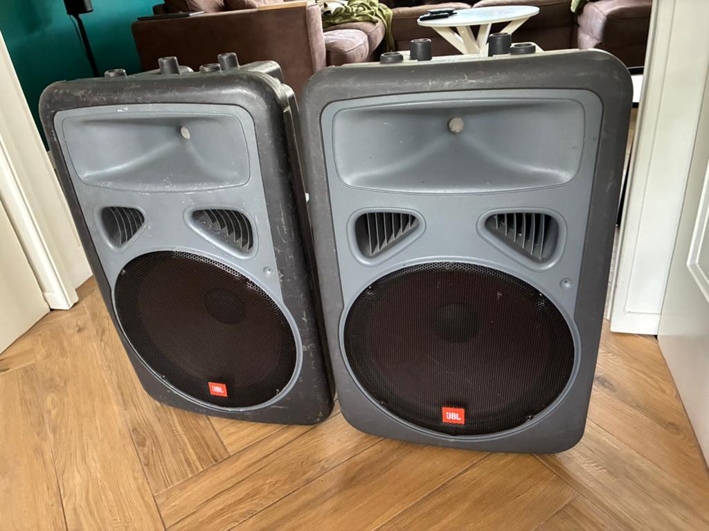 JBL EON Power15 actieve speakers, Ophalen, 120 watt of meer, Front, Rear of Stereo speakers, JBL