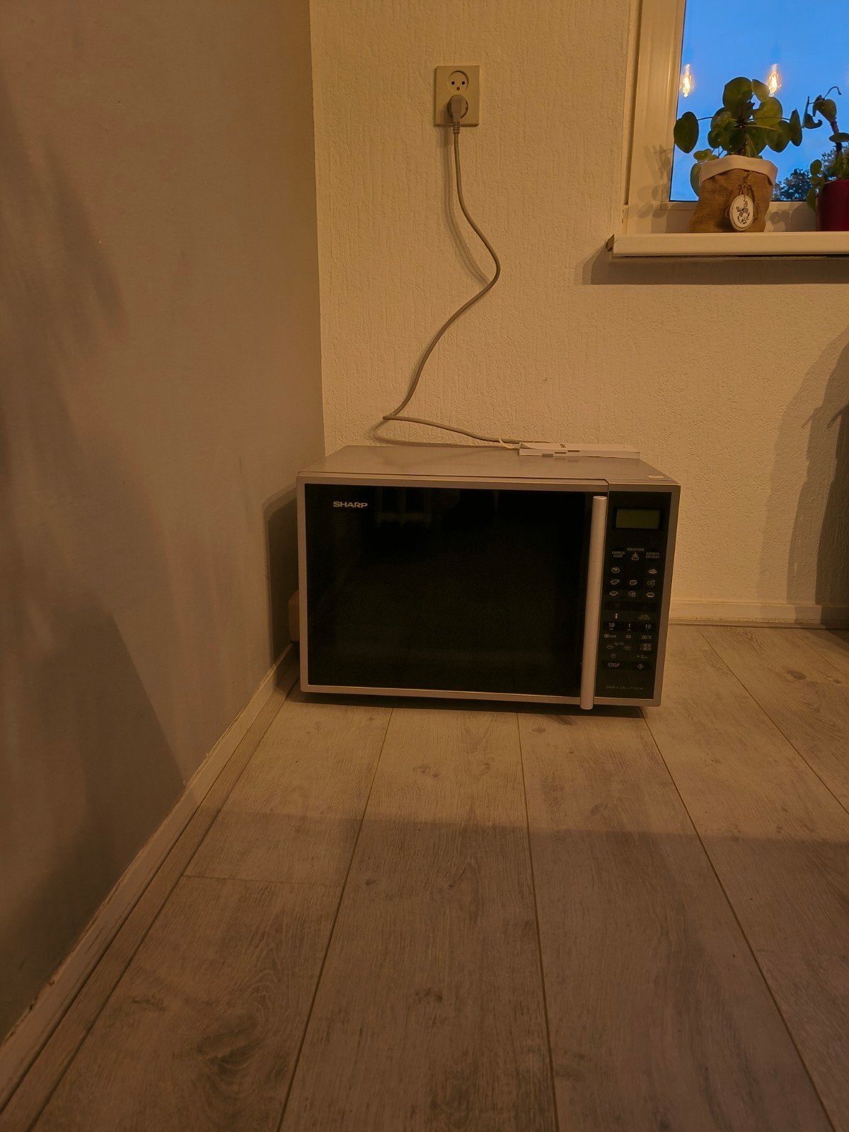 SHARP Combimagnetron - Goede staat, incl. bakplaat, Ophalen, Combimagnetron, Grill, Draaiplateau