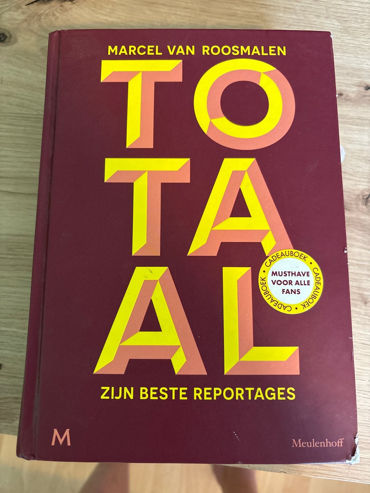 Marcel van Roosmalen - TOTAL: Zijn beste reportages, Ophalen of Verzenden, Zo goed als nieuw, Nederland