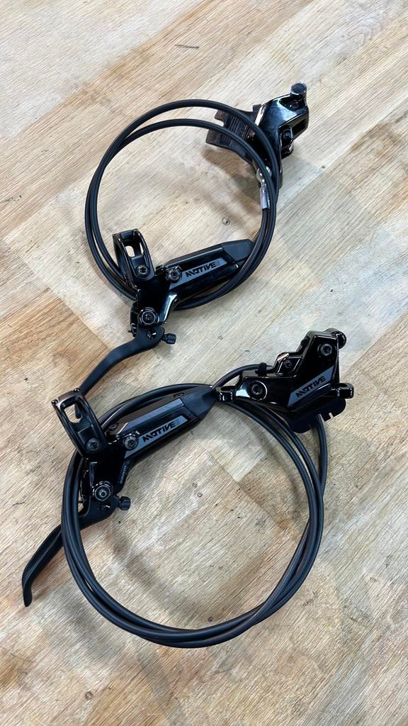 SRAM Motive silver remset V+A nieuw, Remmen, Verzenden, Nieuw, SRAM