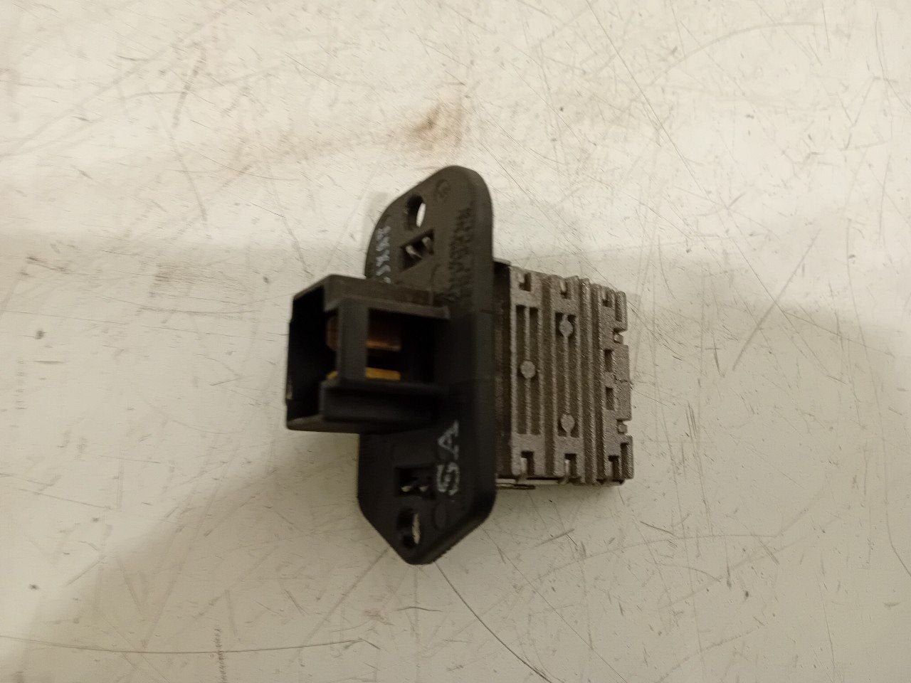 Kachelweerstand Hyundai i10, Onderdelen@venauto.nl, Van der Ven Autorecycling B.V., Gebruikt, Ettenseweg 76, 4706 PB Roosendaal, The Netherlands