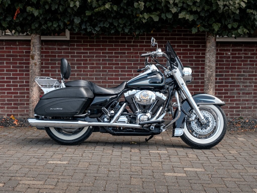 Harley-Davidson 88 FLHRSI Road King classic (bj 2004), Motoren, Motoren | Harley-Davidson, Harley-Davidson, Bedrijf, Dorp 50
3415PG  Polsbroek
