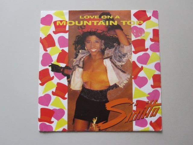 SINIITA - love on a mountain top - vinyl 7"', Gebruikt, 7 inch, Ophalen of Verzenden, Pop