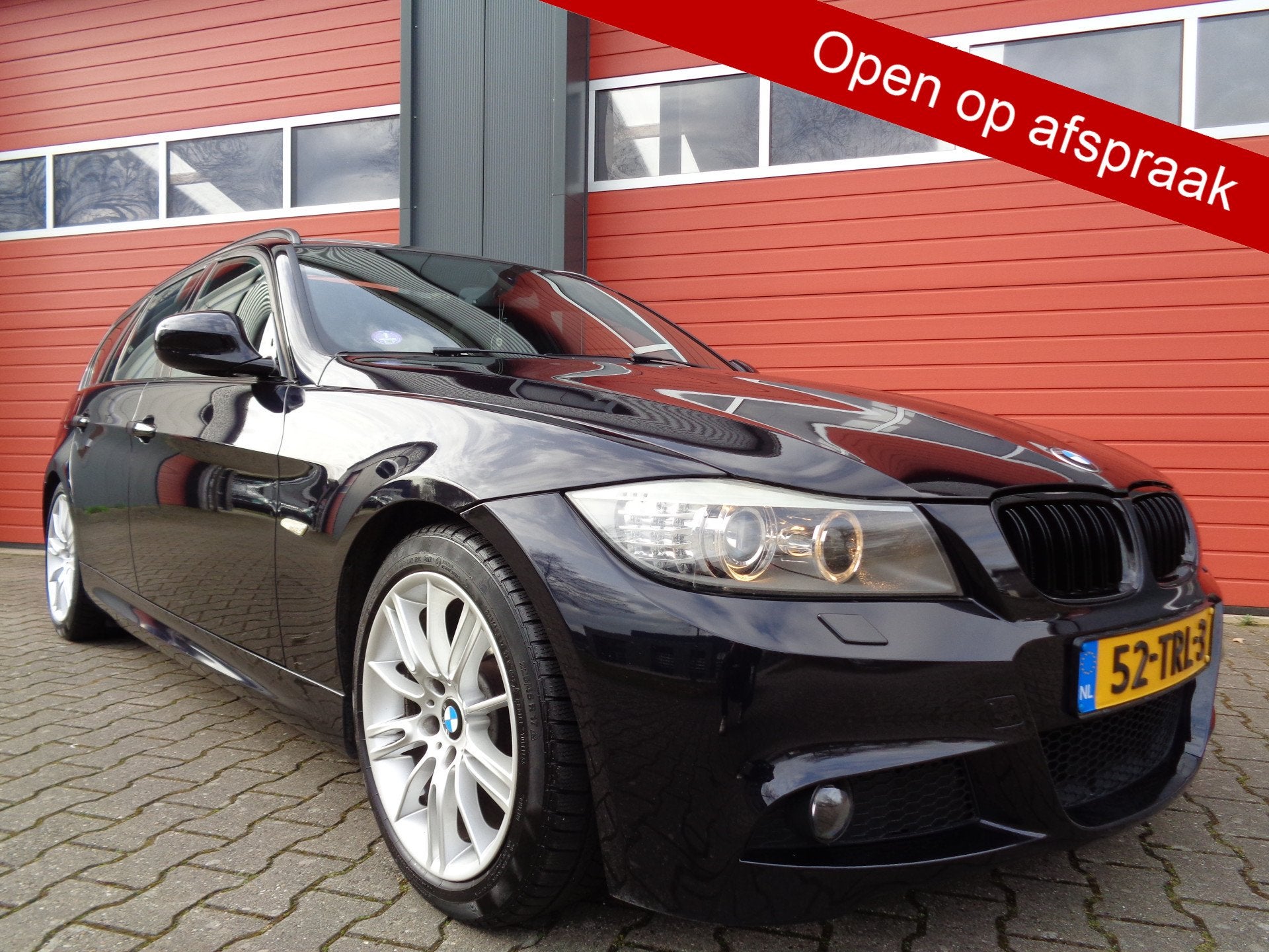 BMW 3 Serie Touring 318i Corporate Lease Luxury Line Bomvol, Automaat, Euro 5, 4 cilinders, 1435 kg